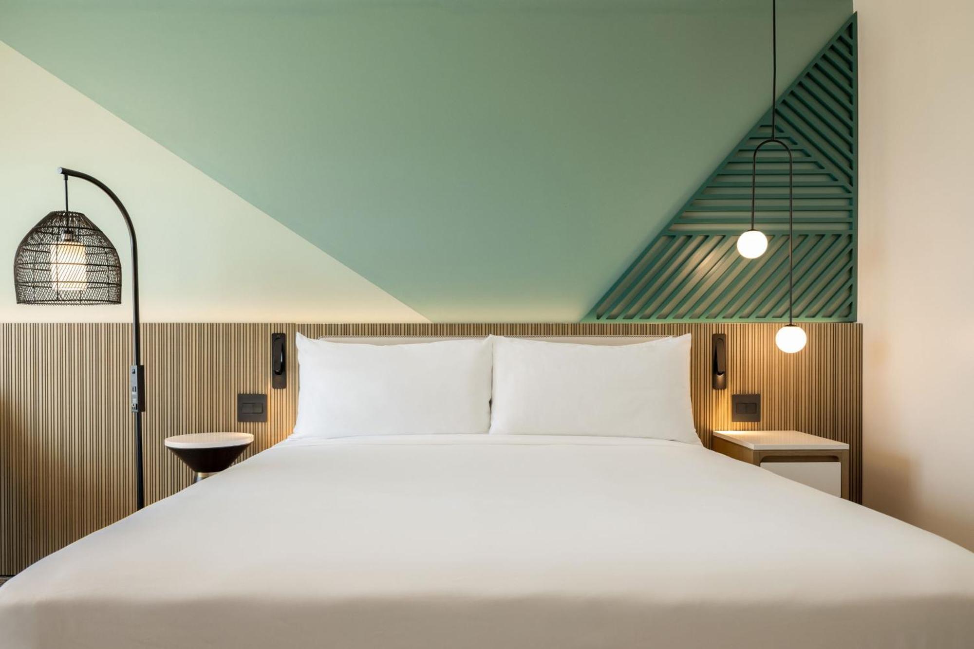 Hotel Courtyard By Marriott Curacao Willemstad Esterno foto
