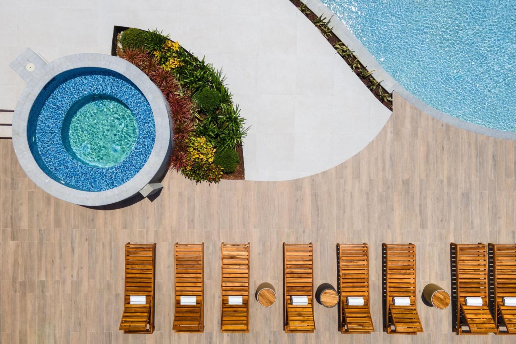 Hotel Courtyard By Marriott Curacao Willemstad Esterno foto