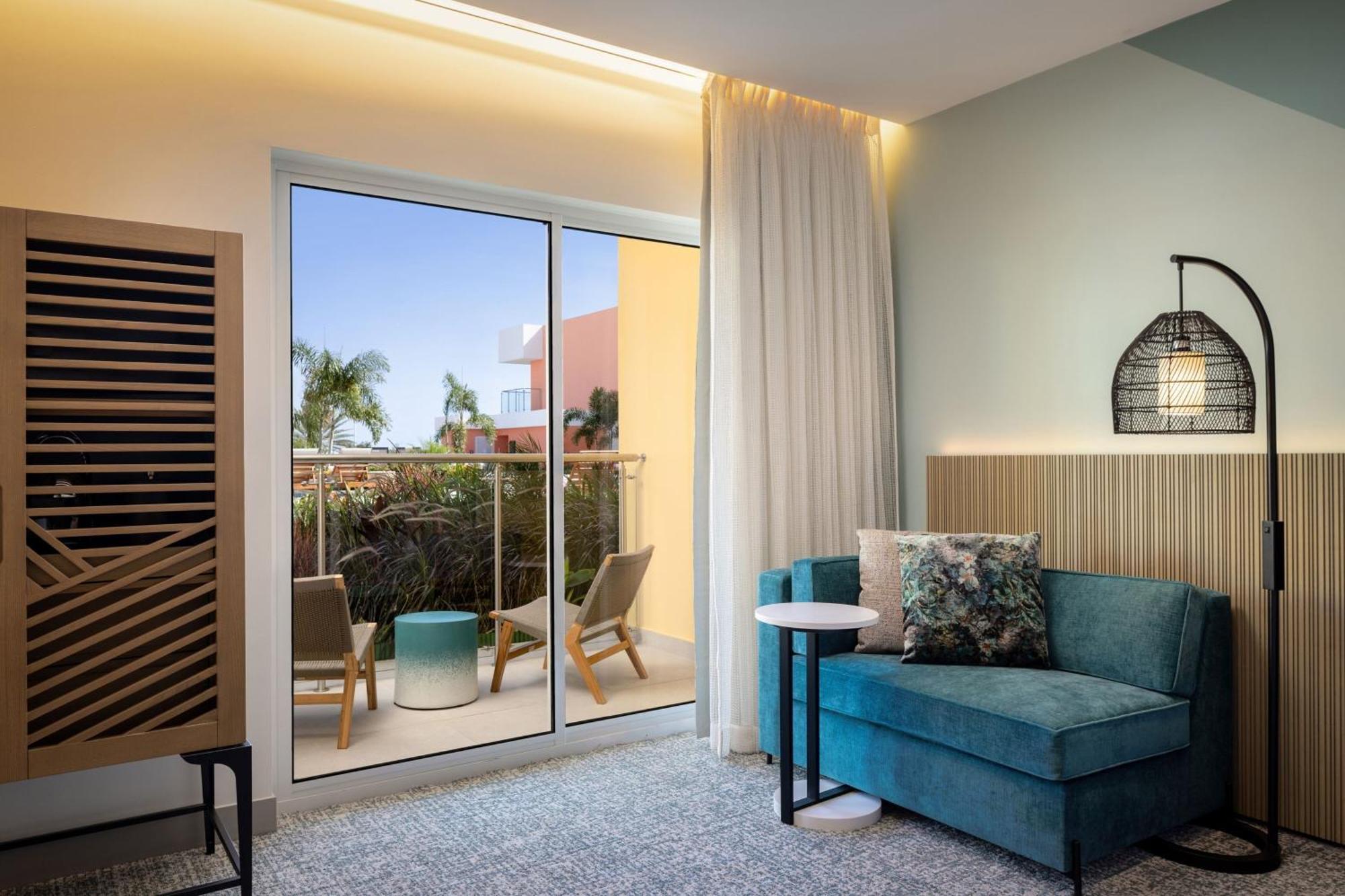 Hotel Courtyard By Marriott Curacao Willemstad Esterno foto