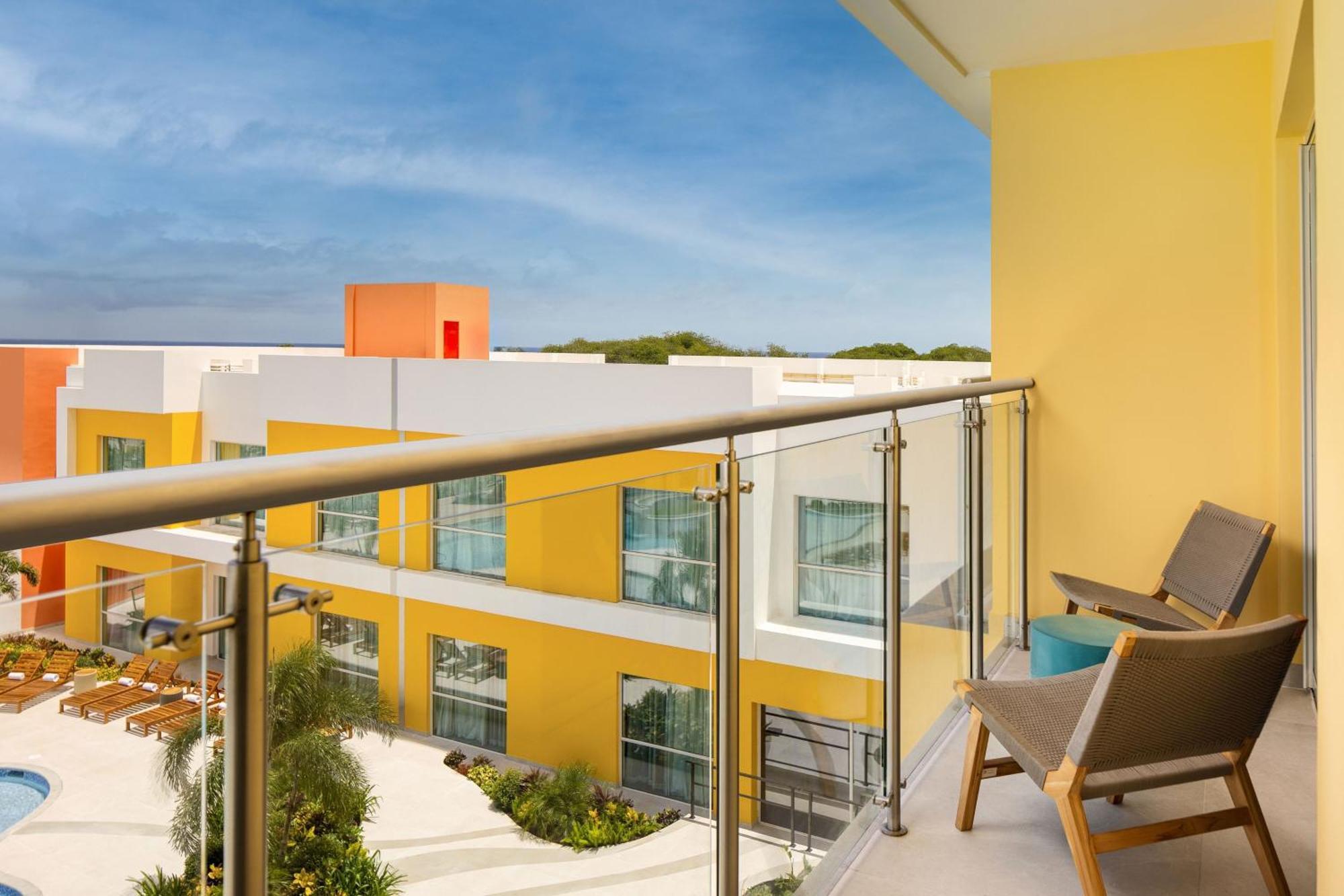 Hotel Courtyard By Marriott Curacao Willemstad Esterno foto